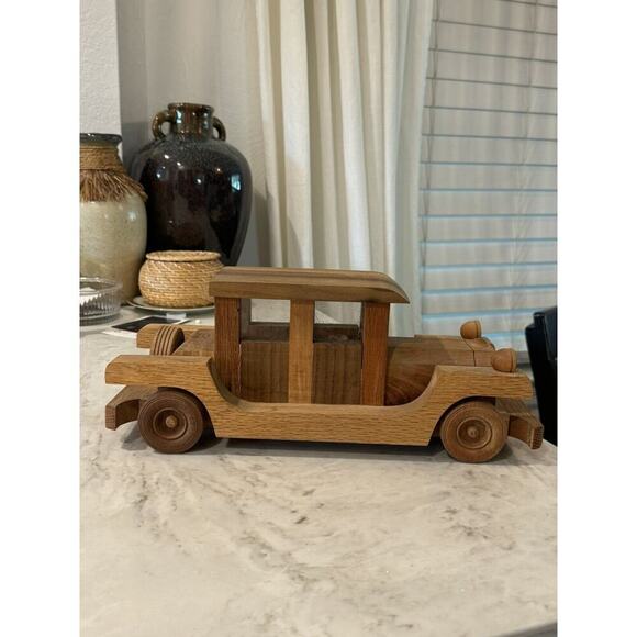 Vintage Handmade Wooden Truck Handcrafted Classic Collectible Boys Room Nursery - Picture 2 of 13